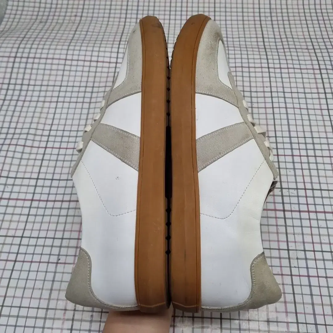 thumbnail-4